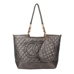 ⭕️ SOLD OUT ⭕️ BEST SELLER Chic Grey Quilted Faux Leather Handbag & Clutch Set